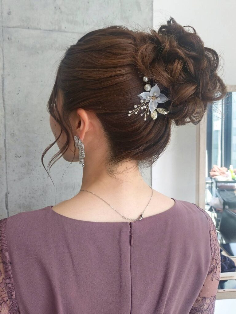 【高めシニヨン】