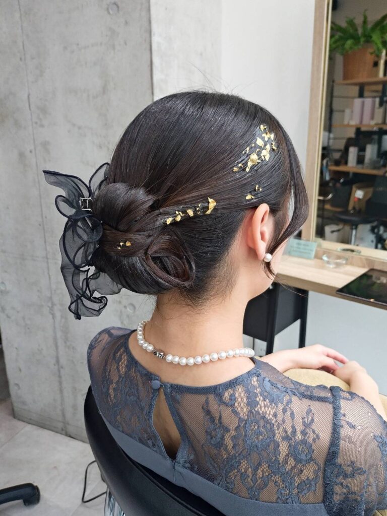 【タイトシニヨン】