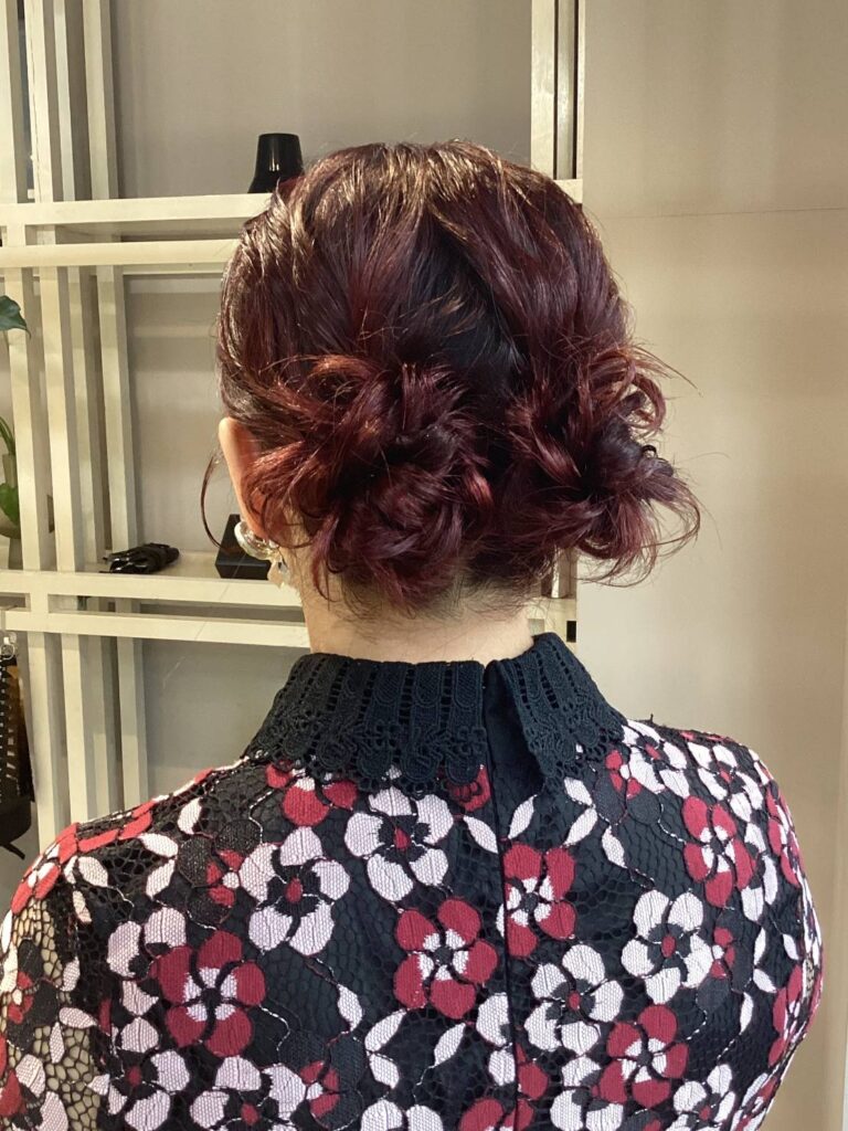 【ツインシニヨン】