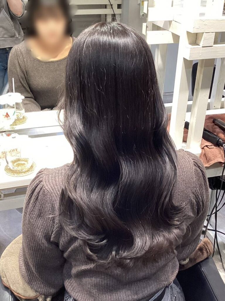 【シルバーグレージュ】