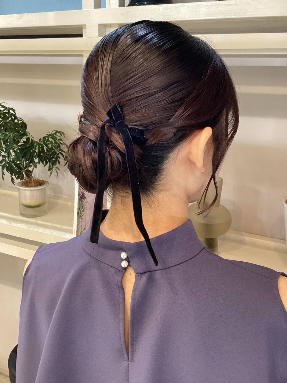 【タイトシニヨン】