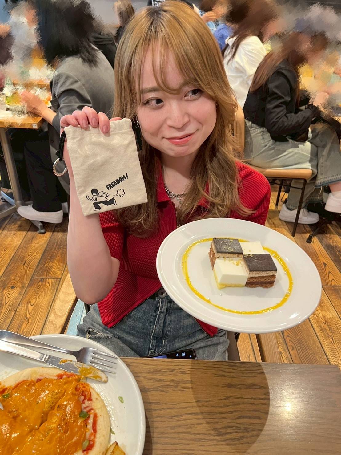 先日のお休みにMAZZELのコラボカフェへ！