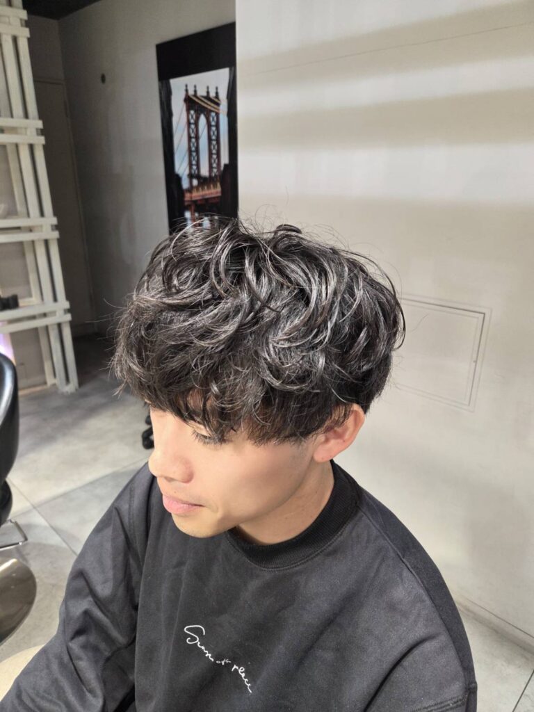 シャドウパーマ