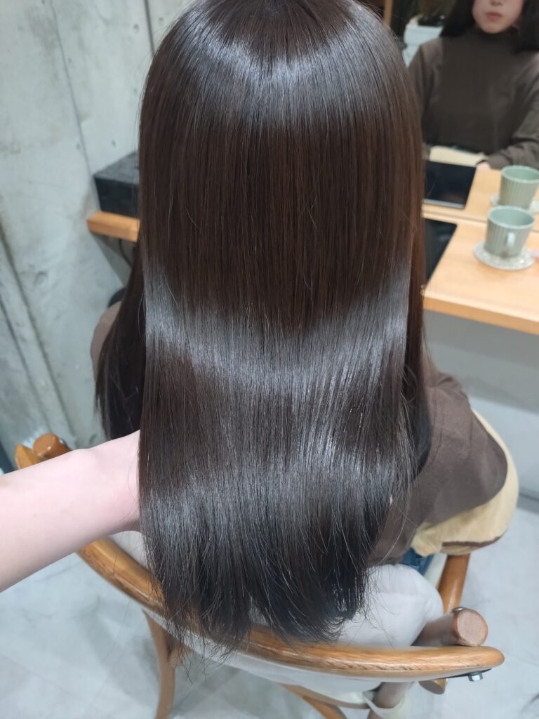 冬に向けて暗髪にする方にオススメなカラー