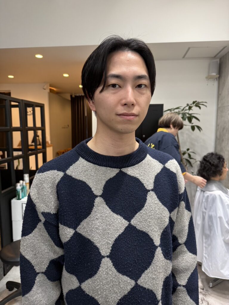 メンズのセンターパートスタイル王道人気