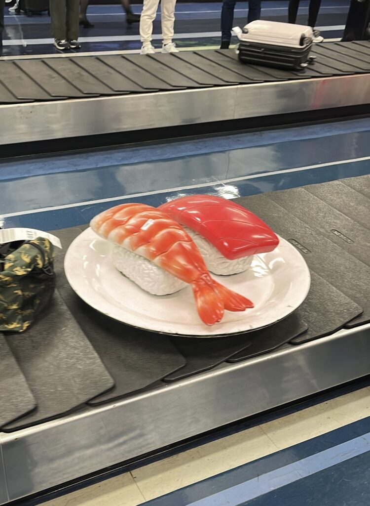 大分空港の手荷物受取場のレーン