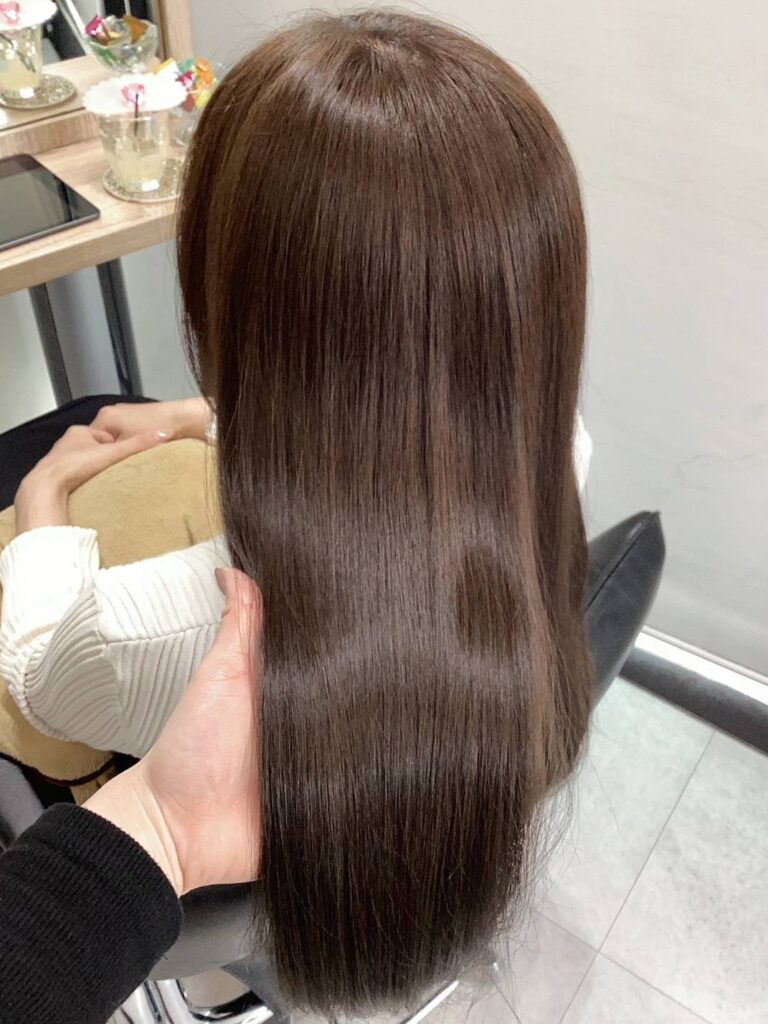 【マロンベージュ】