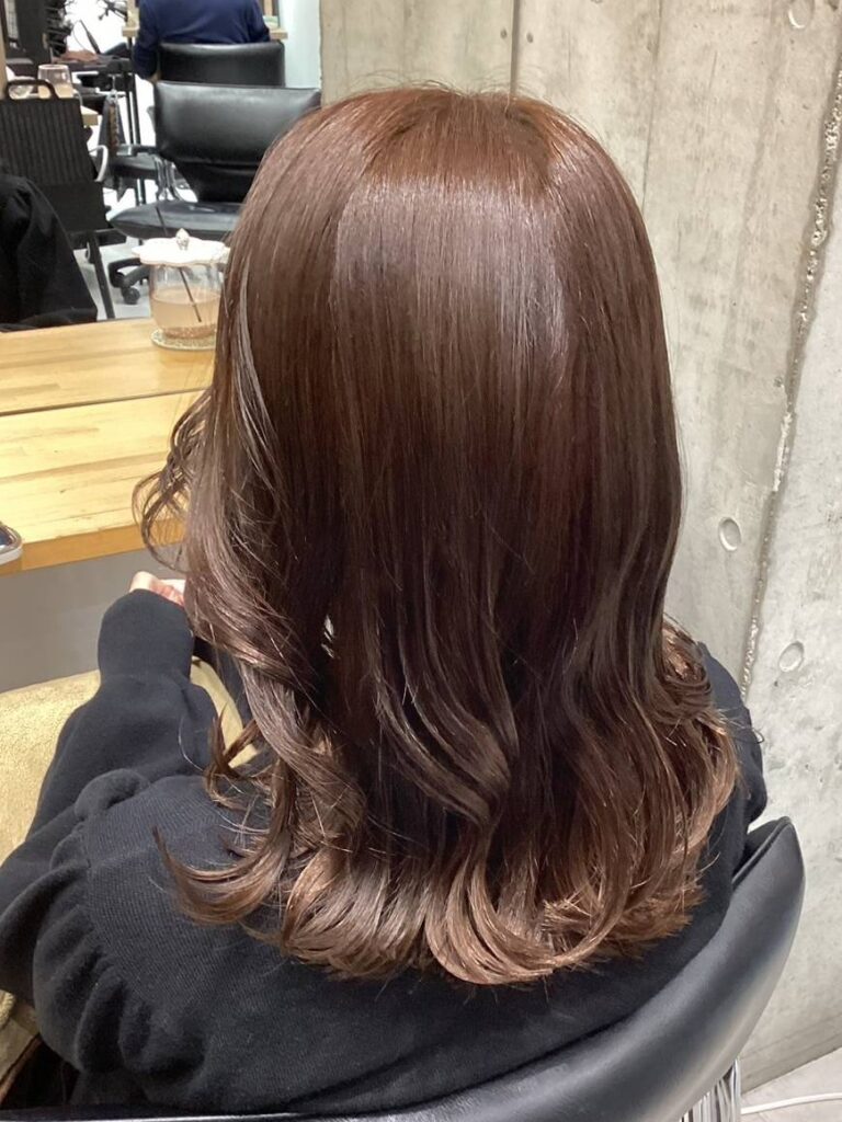 ナチュラルなダークカラー