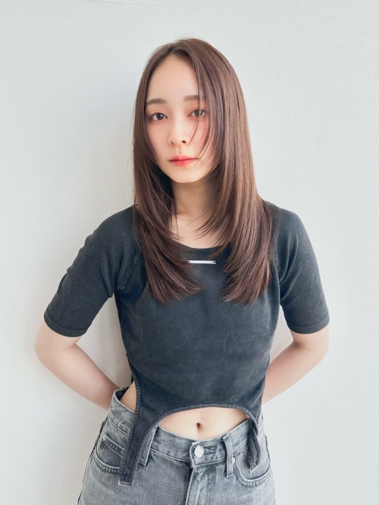 顔まわりのレイヤーカット