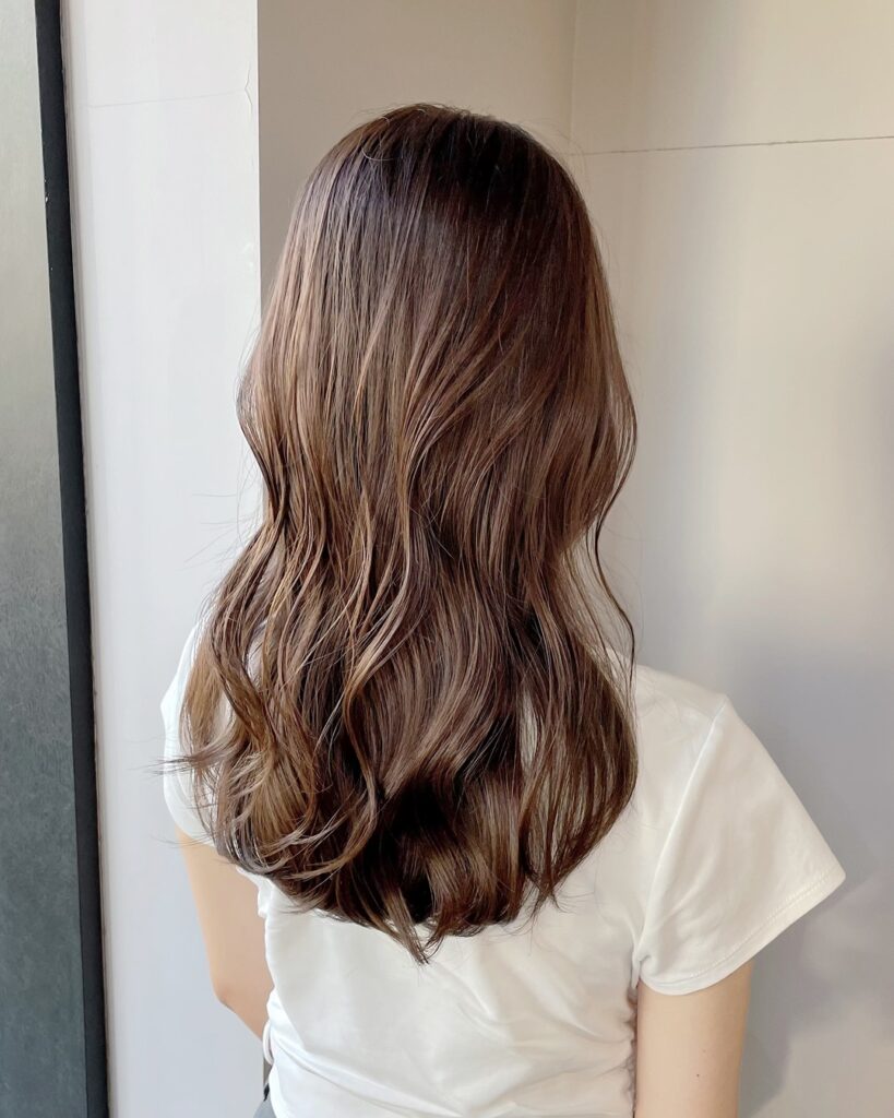 冬にピッタリなヘアカラーのご紹介です！
