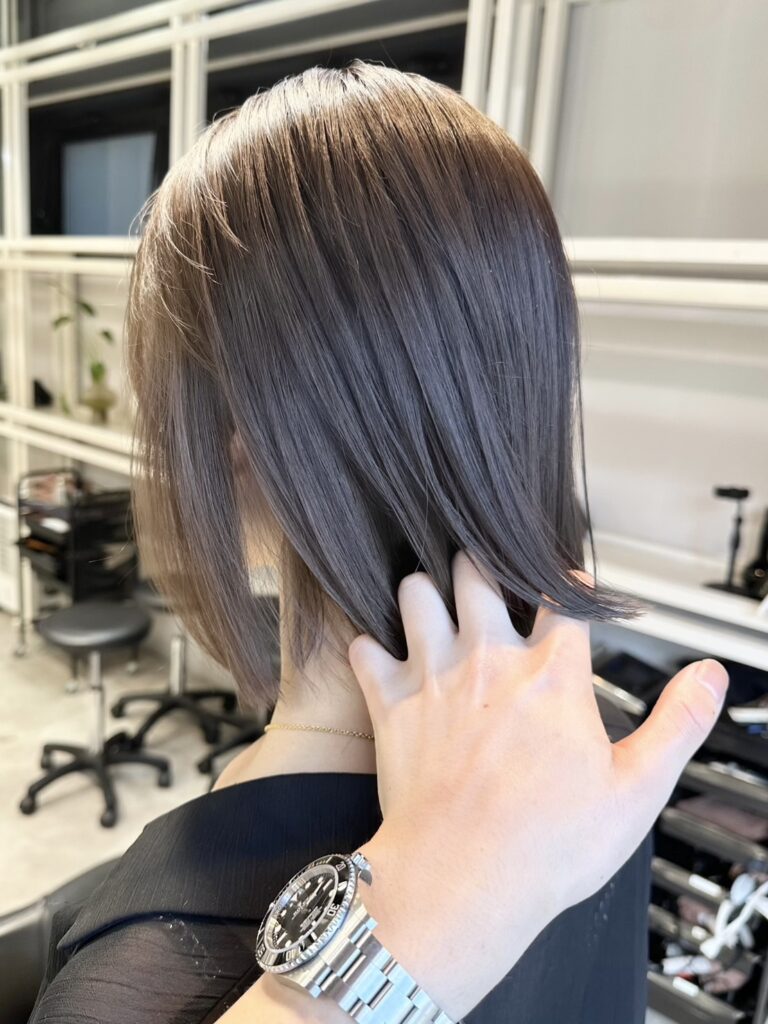 透明感グレージュ