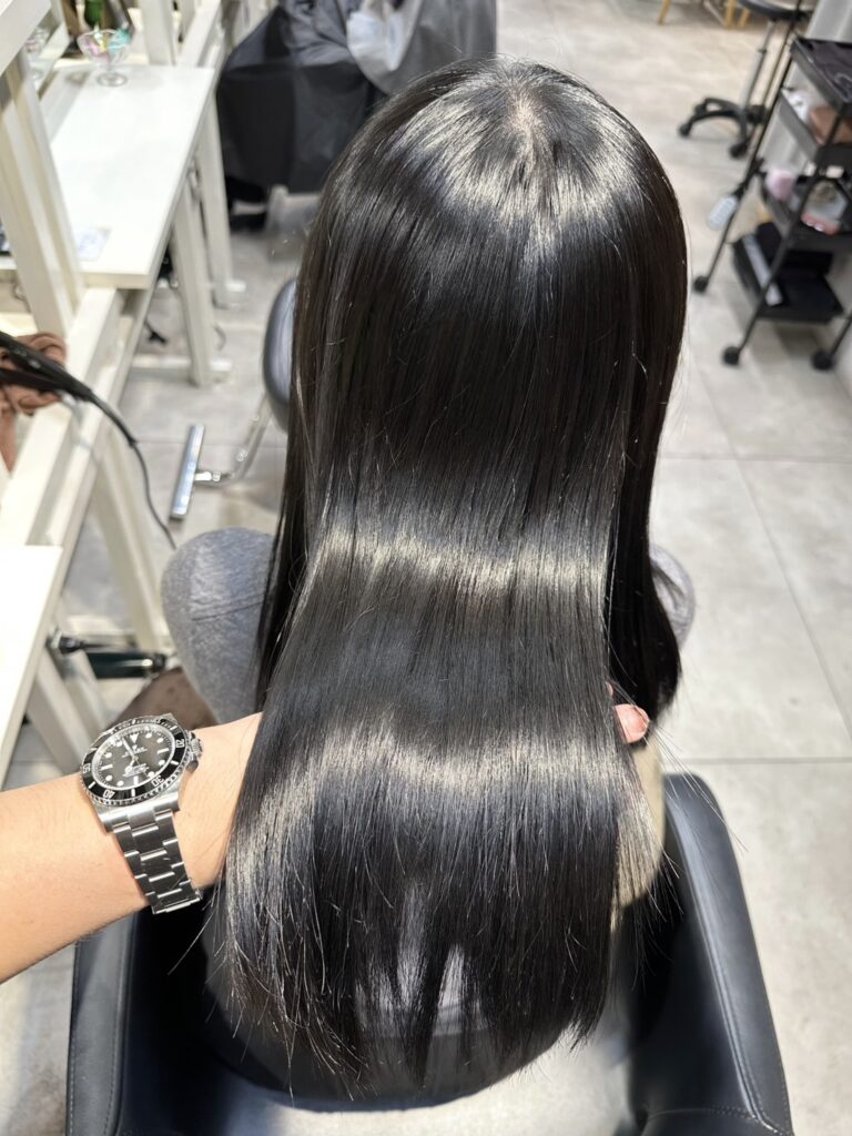 柔らかいダークトーン