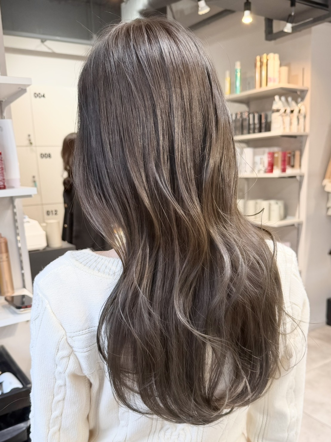 グレージュカラー