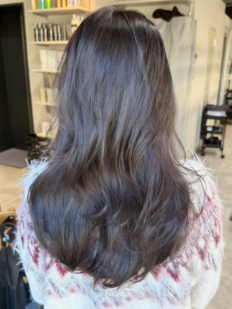 くすみグレージュレイヤー