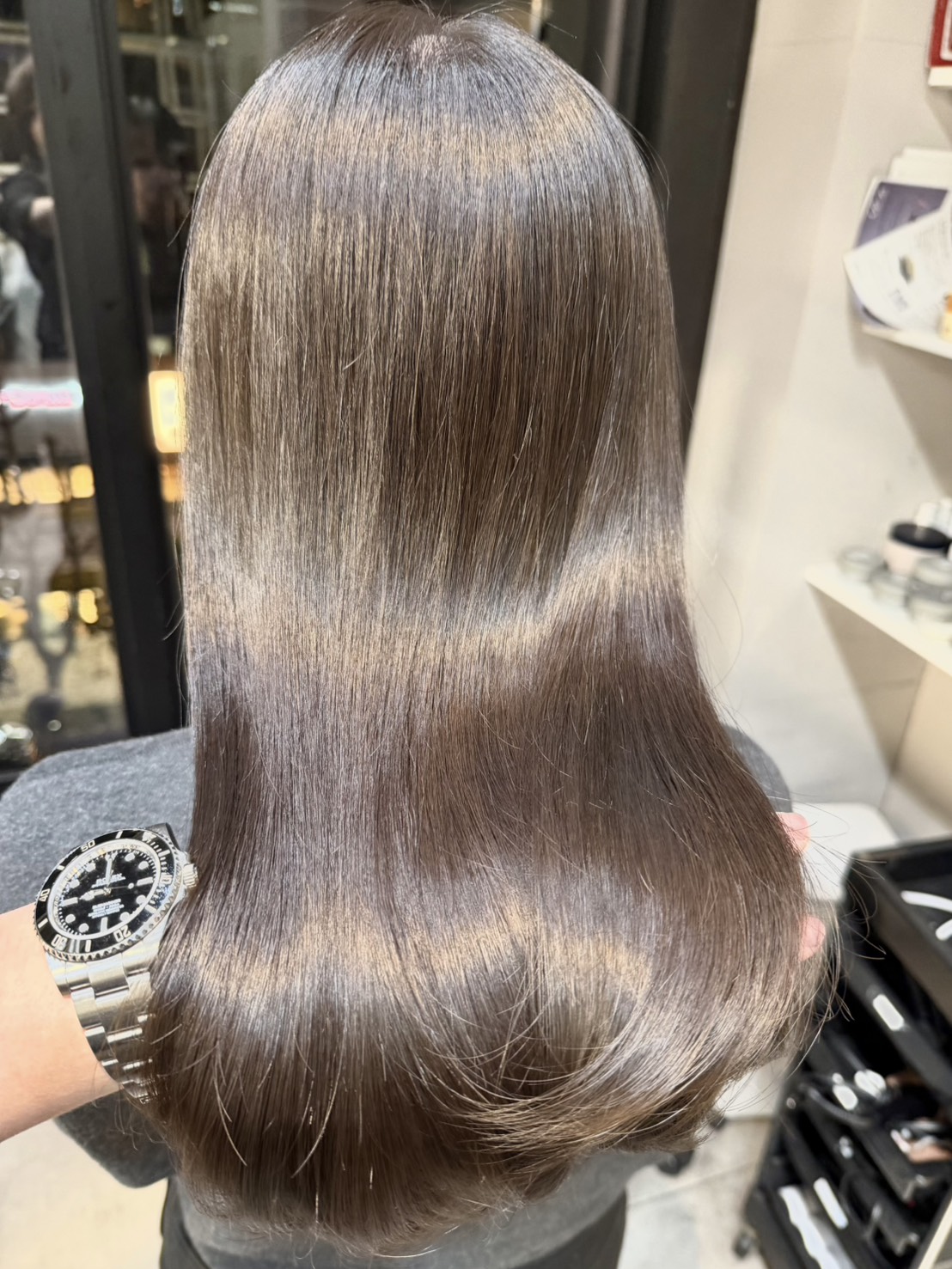 グレージュカラー