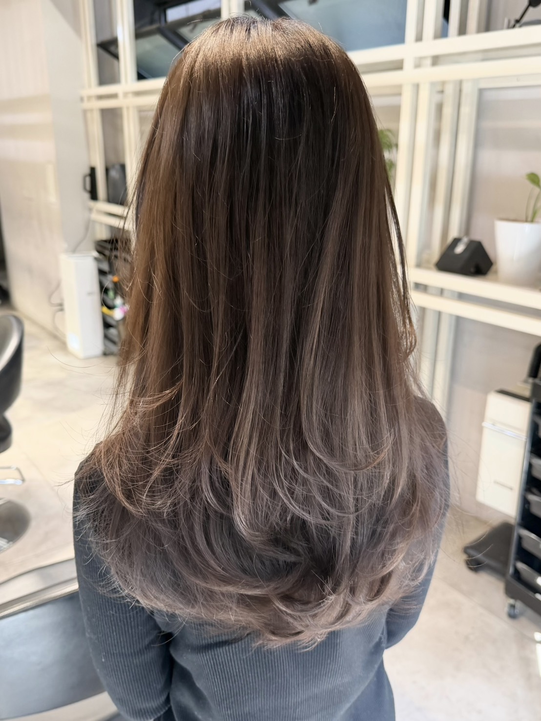 透明感たっぷりのナチュラルブラウン