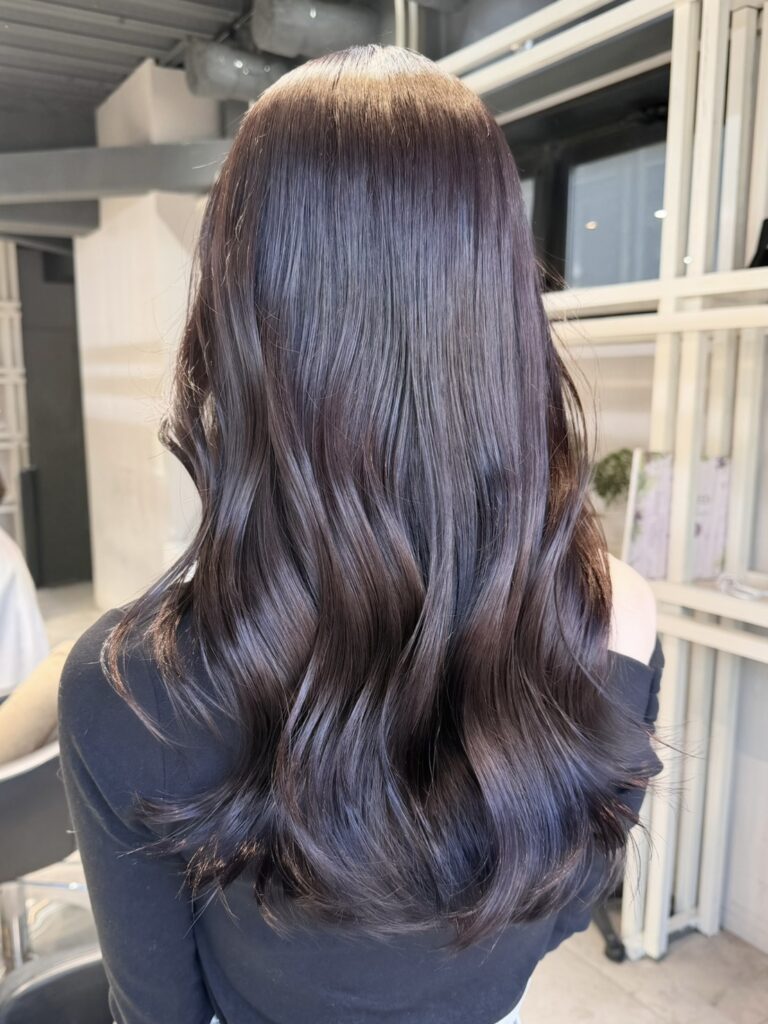 艶感たっぷりのラベンダーグレージュ◎