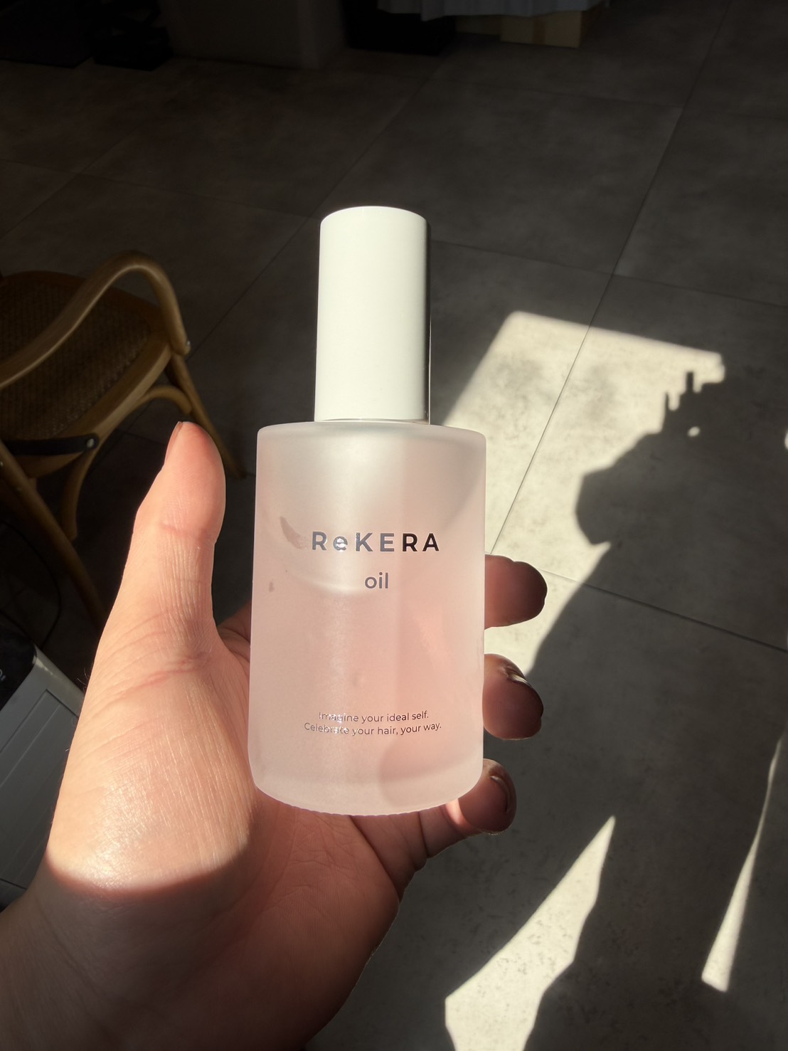 ダメージ毛を補修しながら整えてくれるアウトバスオイル