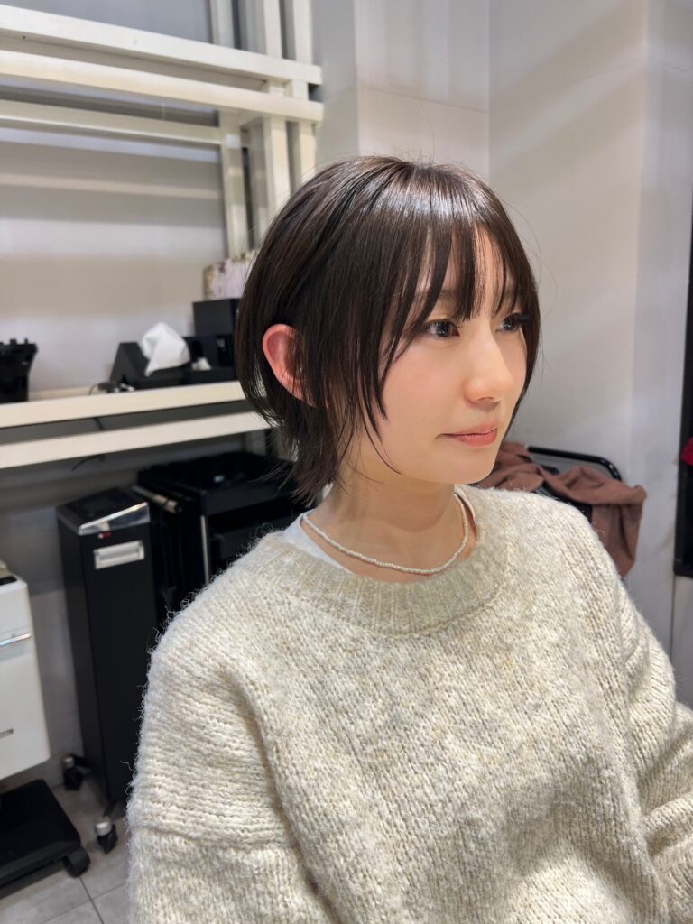 顔周りにザクザクとレイヤー