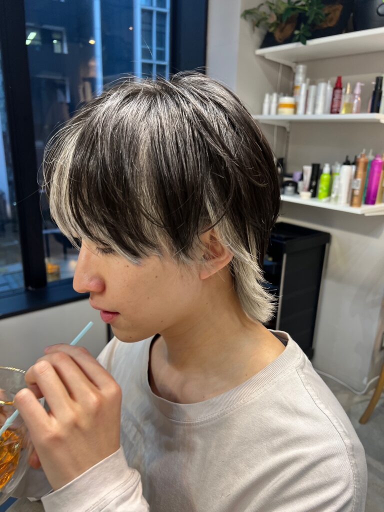 コントラストを出してウルフヘア