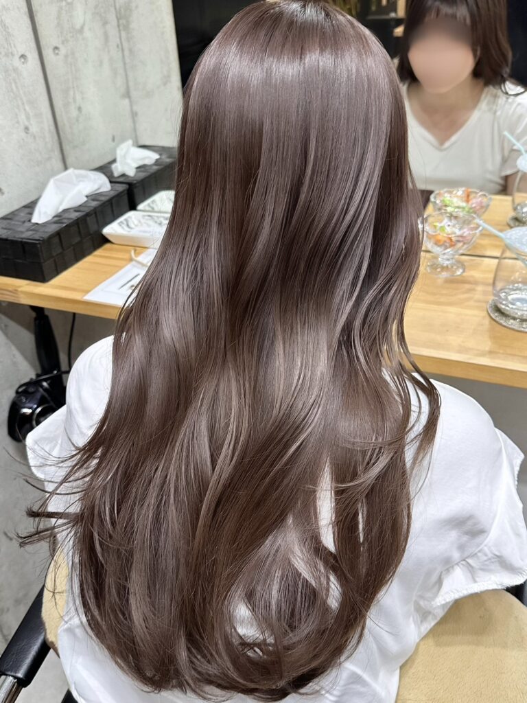 柔らかさとツヤ感を両立できる人気カラー