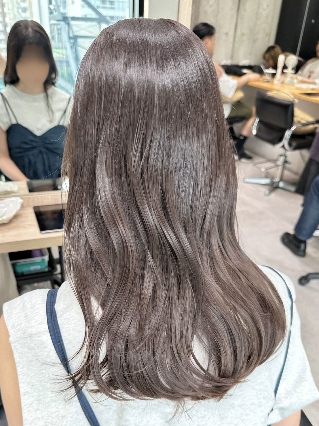 透明感のある上品な印象に