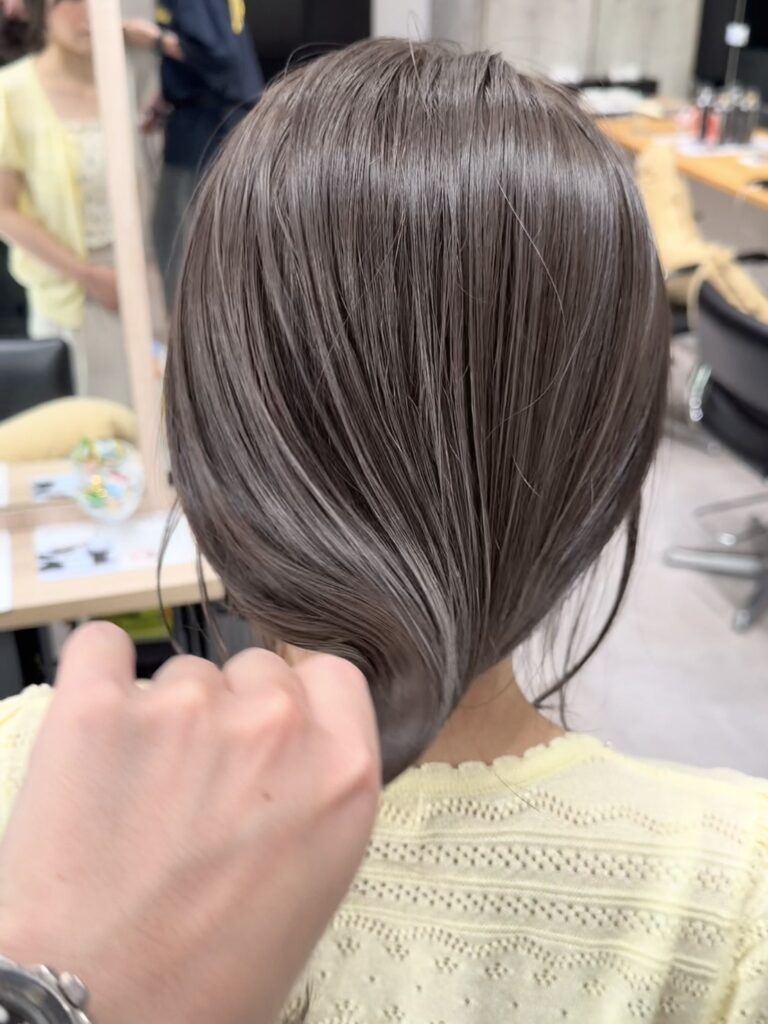 モカグレージュ