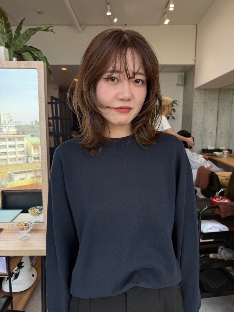 ミディアムレイヤースタイル