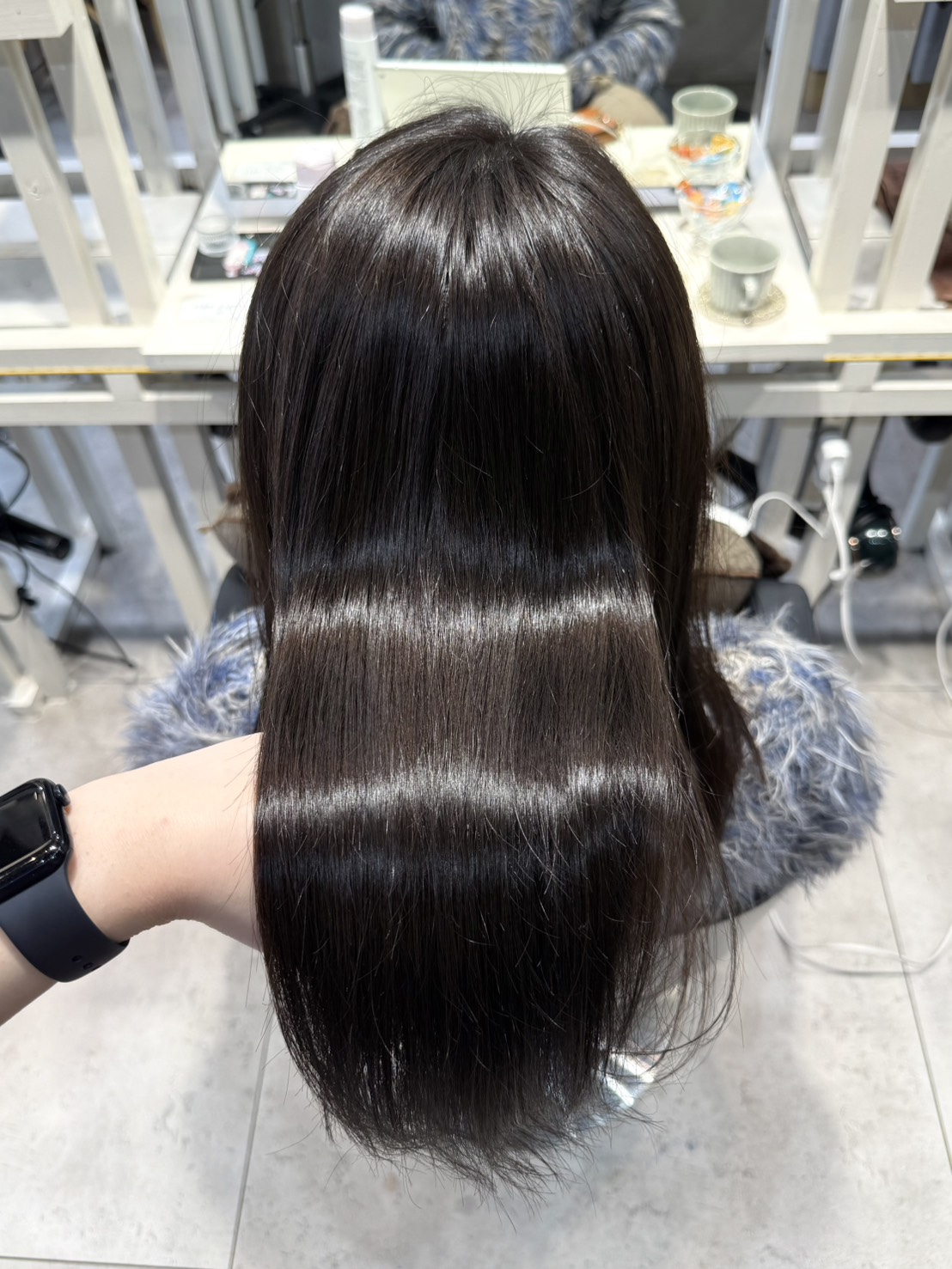 【ダークグレージュ】