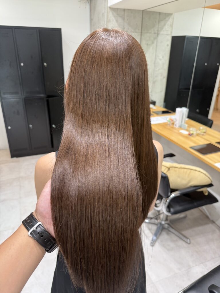 ブラウンカラー