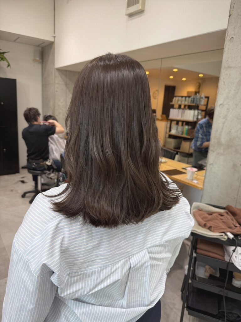 大人グレージュカラー