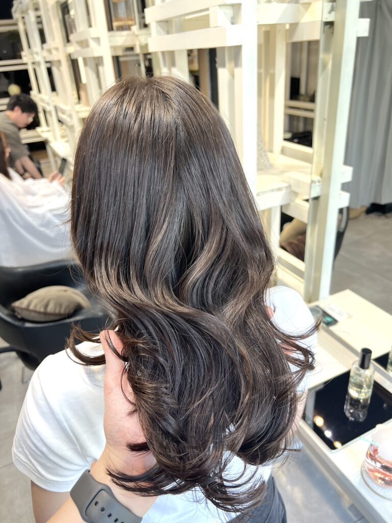 髪の毛の赤みが気になる方