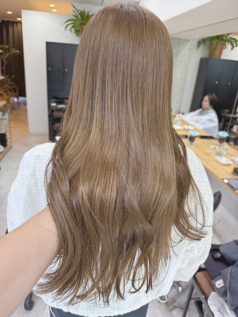 ブリーチなしの透明感カラー