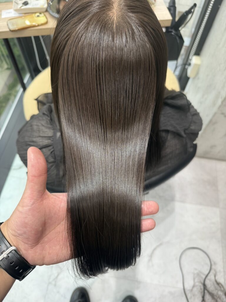 グレージュカラーってそもそも何色、、?