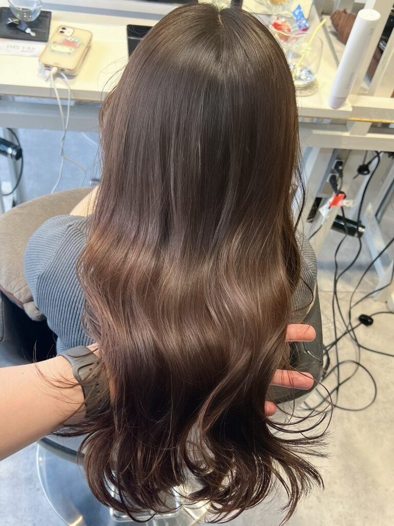 ピンクブラウン