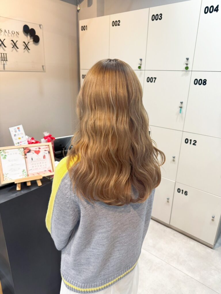 ミルクティーベージュ