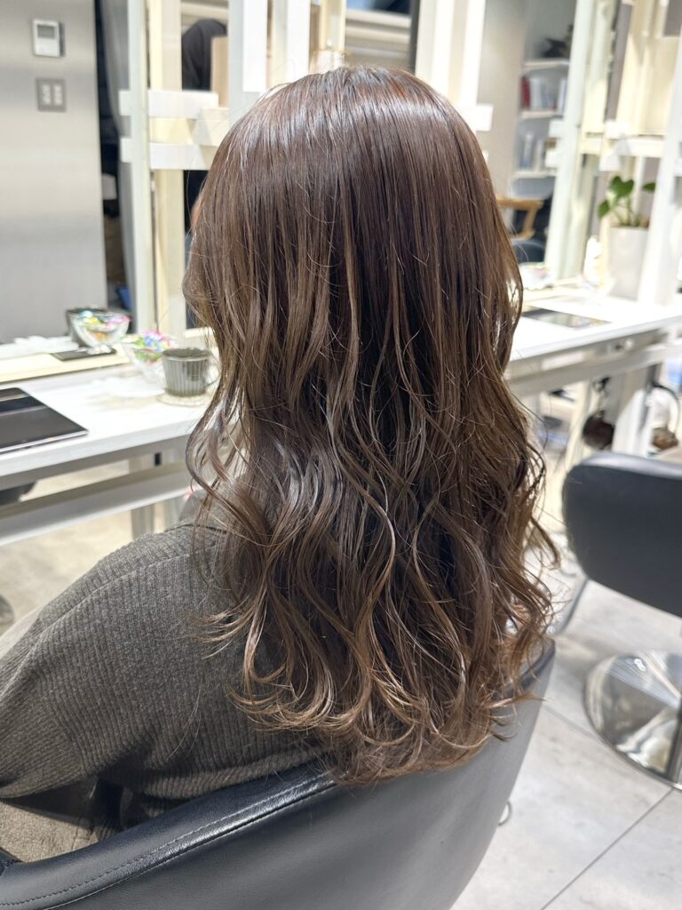 ベージュブラウンカラー