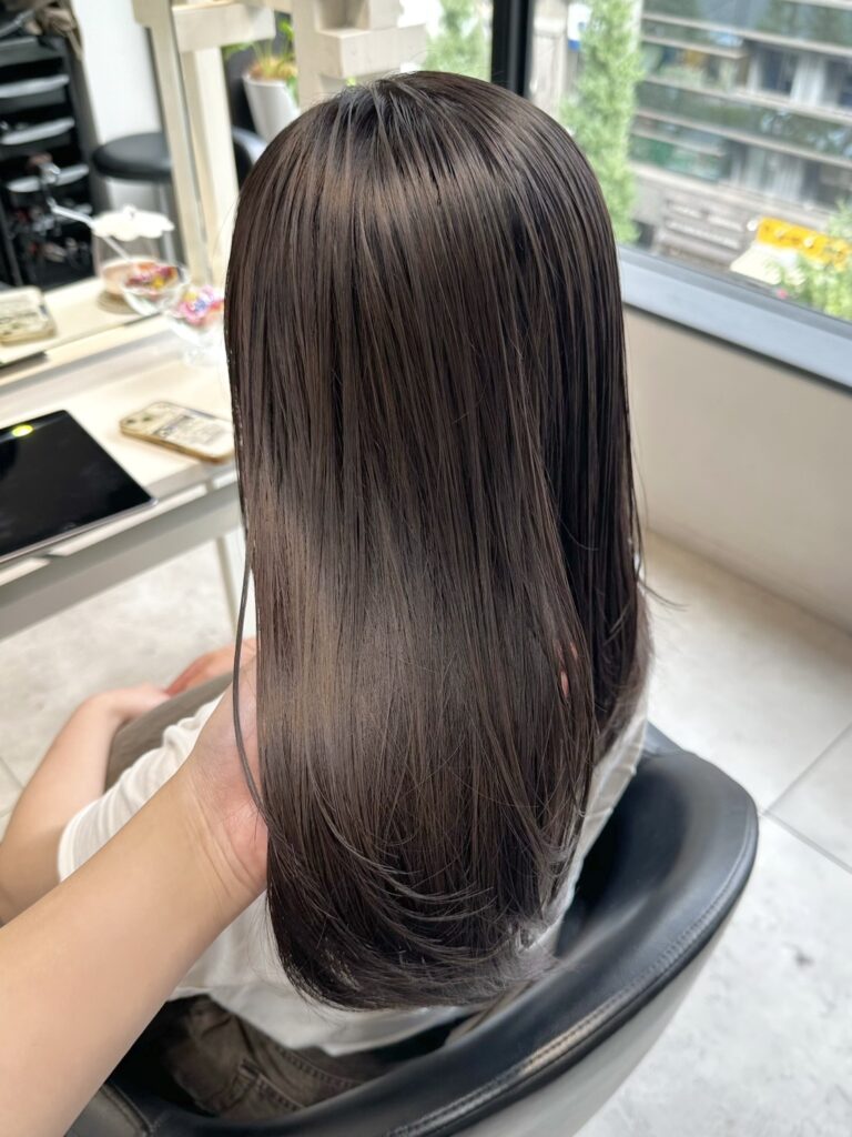 グレージュカラー