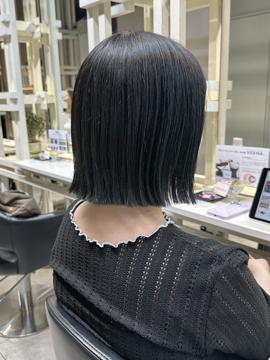 切りっぱなしボブ×アッシュグレージュ