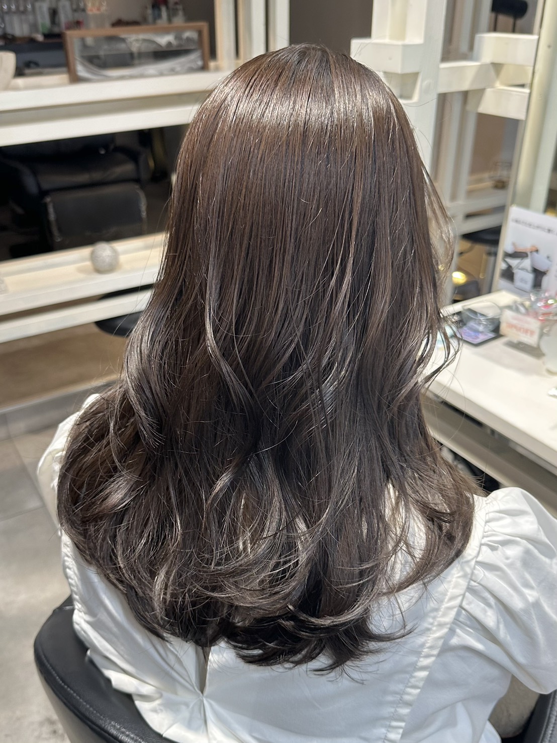 透明感のあるブラウンカラー