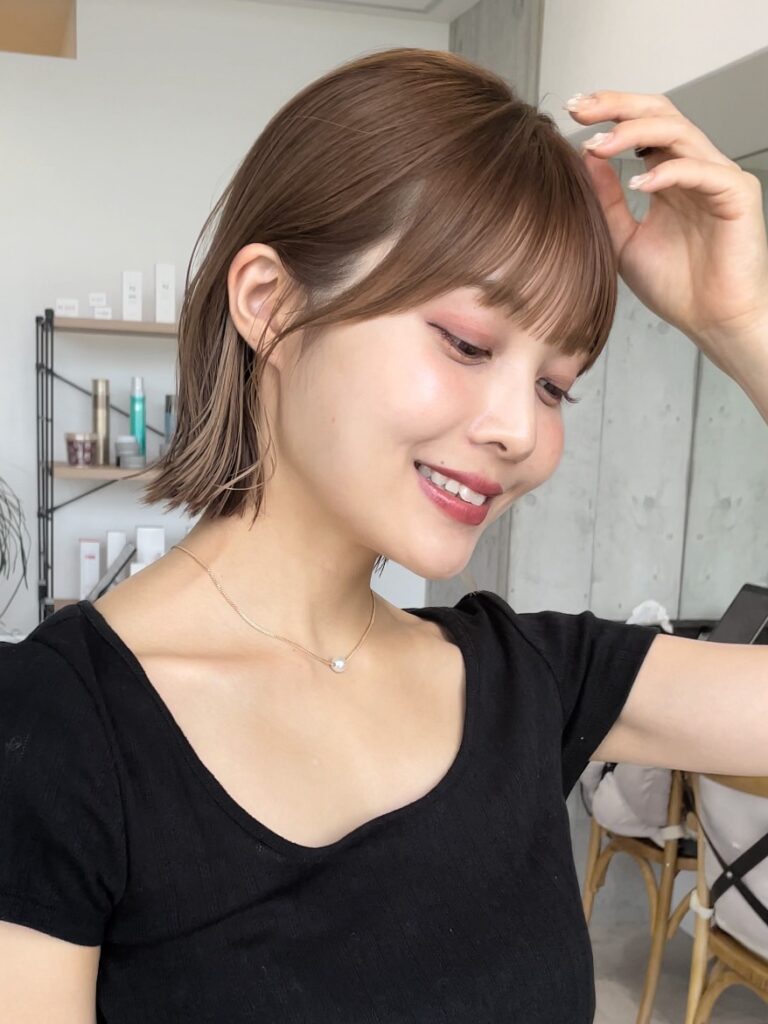 王道の切りっぱなしボブ