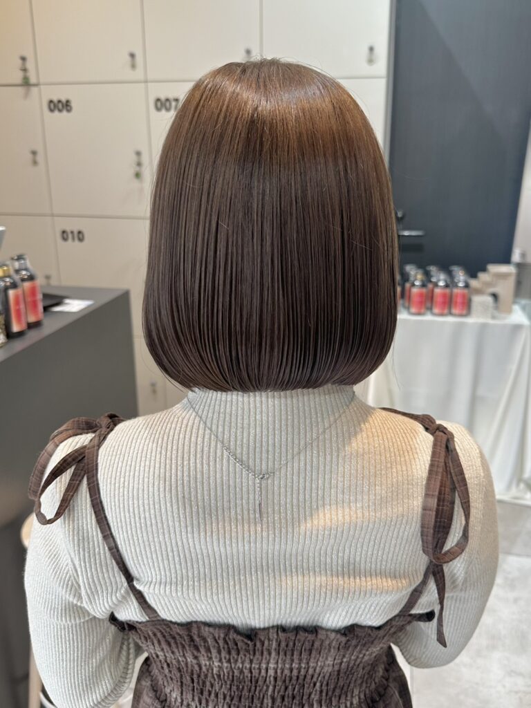 セミロングからバッサリボブにカットしたお客様！