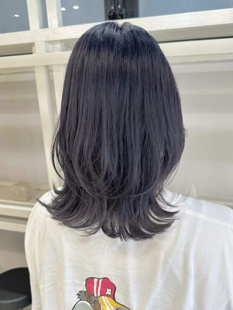 ミディアムヘアのレイヤーカット