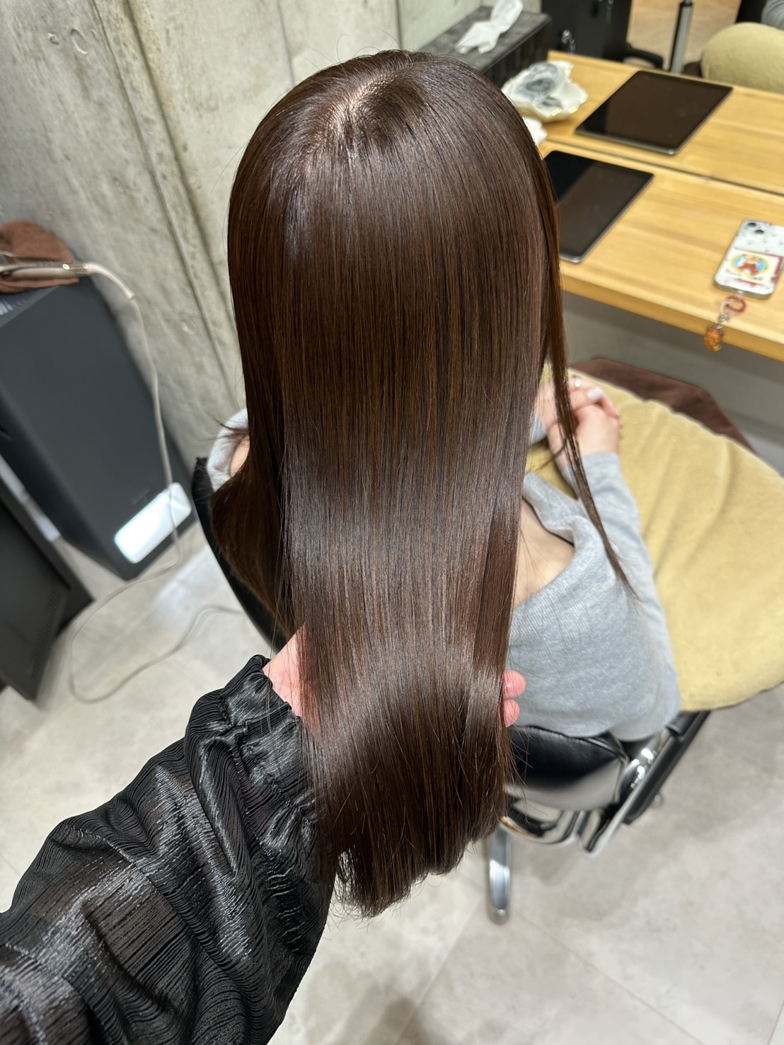 初めてストレートパーマをかけたお客様
