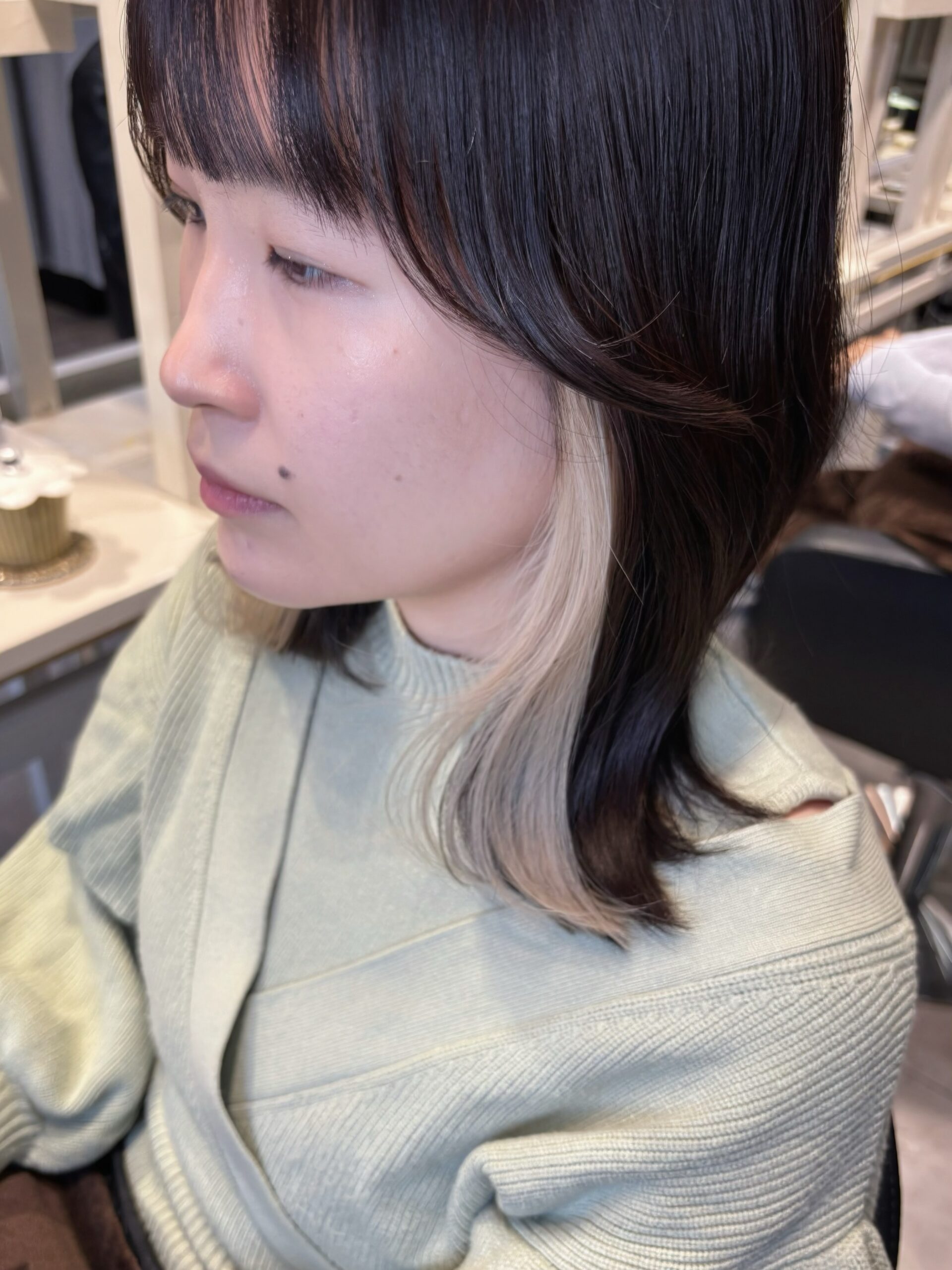 イヤリングカラー