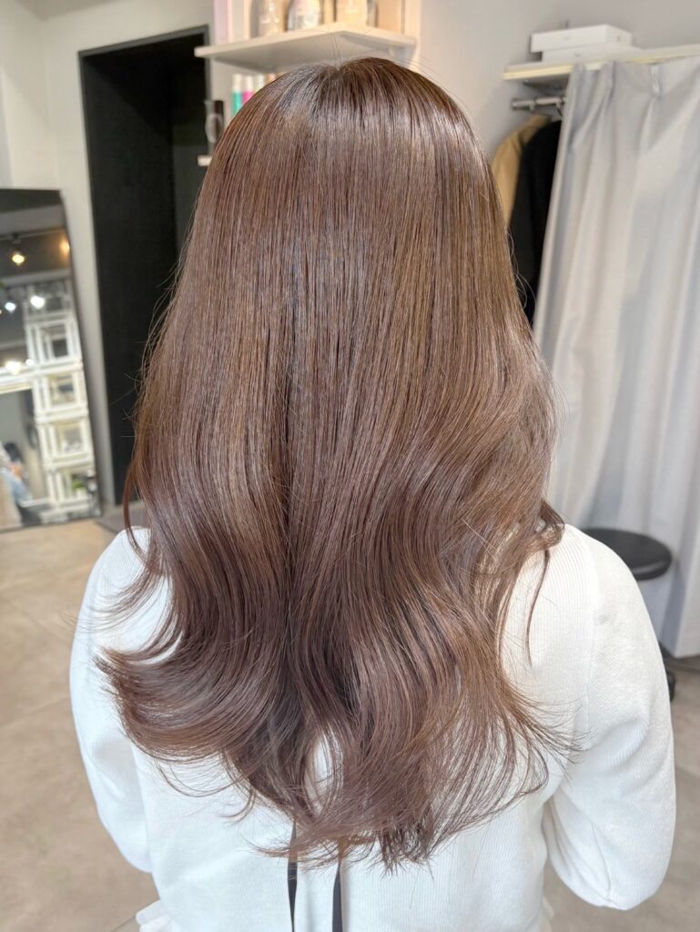 透明感ベージュ