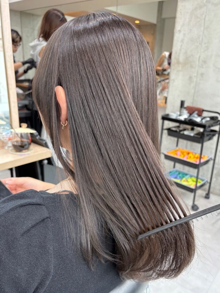 透明感グレージュカラー!