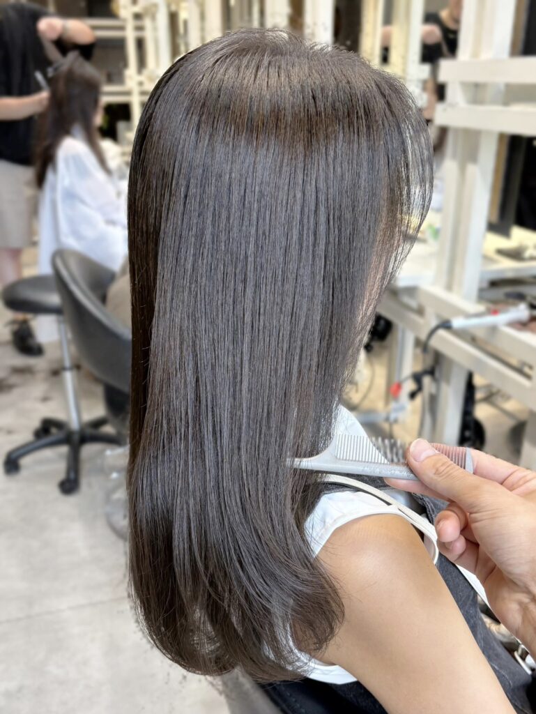 透明感グレージュカラー!