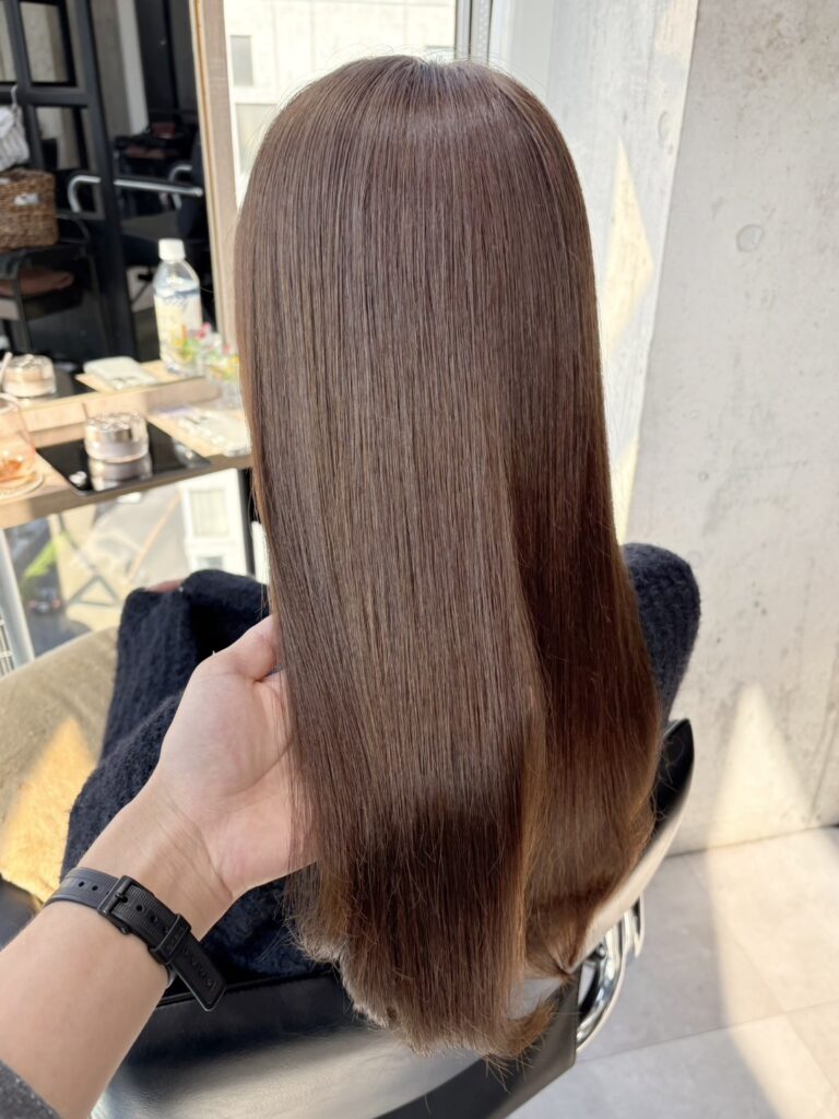 秋らしいベージュカラー!