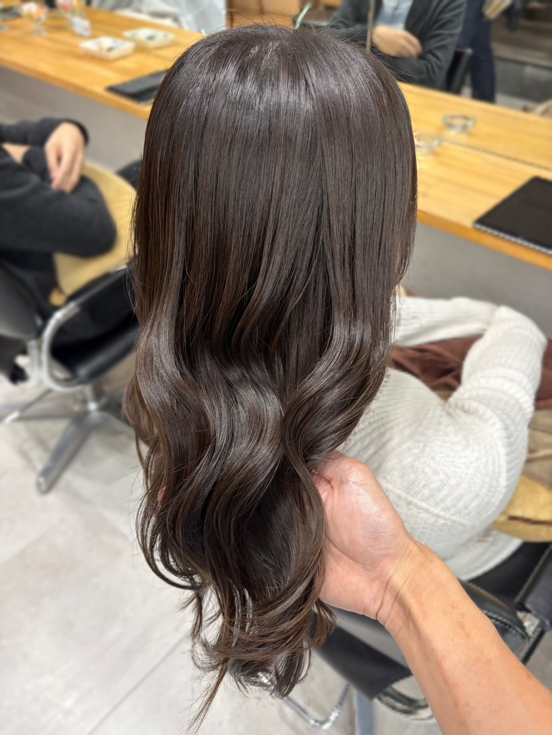 透明感グレージュカラー！